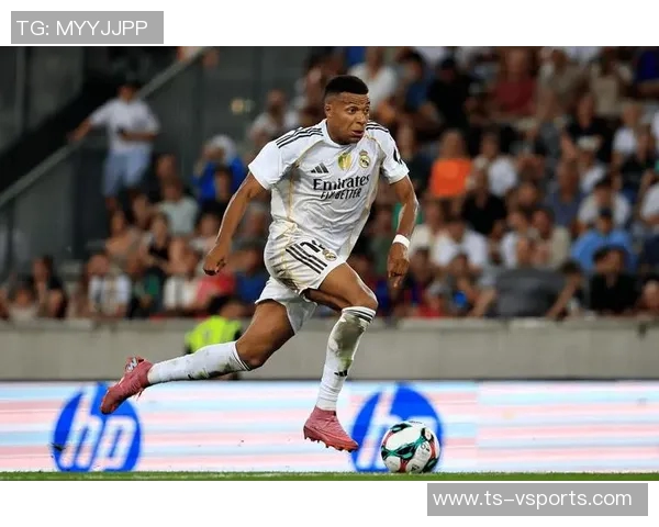 TA评红军战胜皇马:布拉德利表现出色;皇马需加强定位球防守 TA评红军战胜皇马:布拉德利表现出色;皇马需加强定位球防守